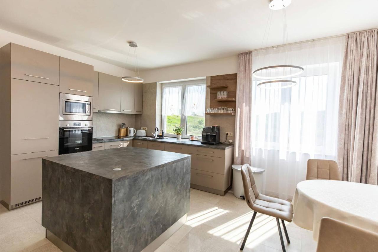 Aszuvilag Rezidencia With Sauna & Jacuzzi Legyesbenye Exteriér fotografie