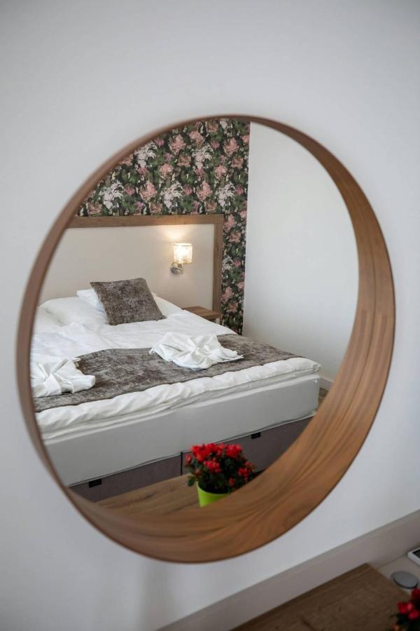 Aszuvilag Rezidencia With Sauna & Jacuzzi Legyesbenye Exteriér fotografie