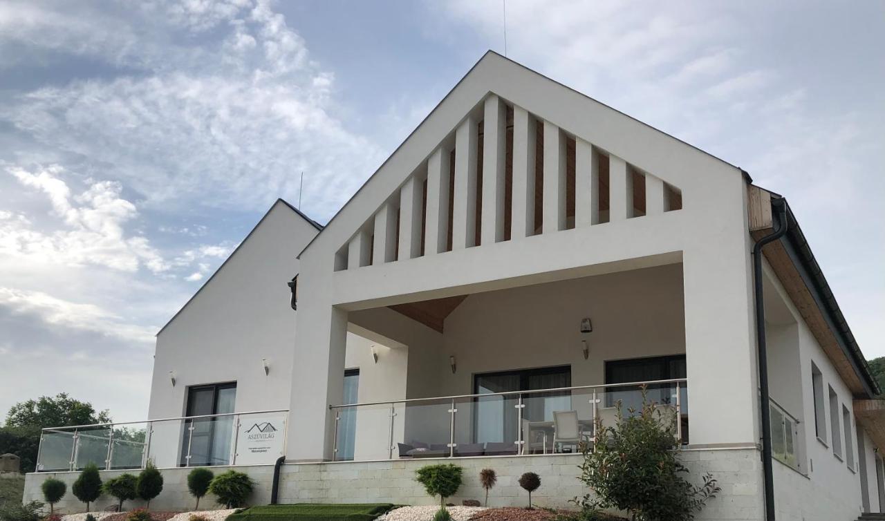 Aszuvilag Rezidencia With Sauna & Jacuzzi Legyesbenye Exteriér fotografie
