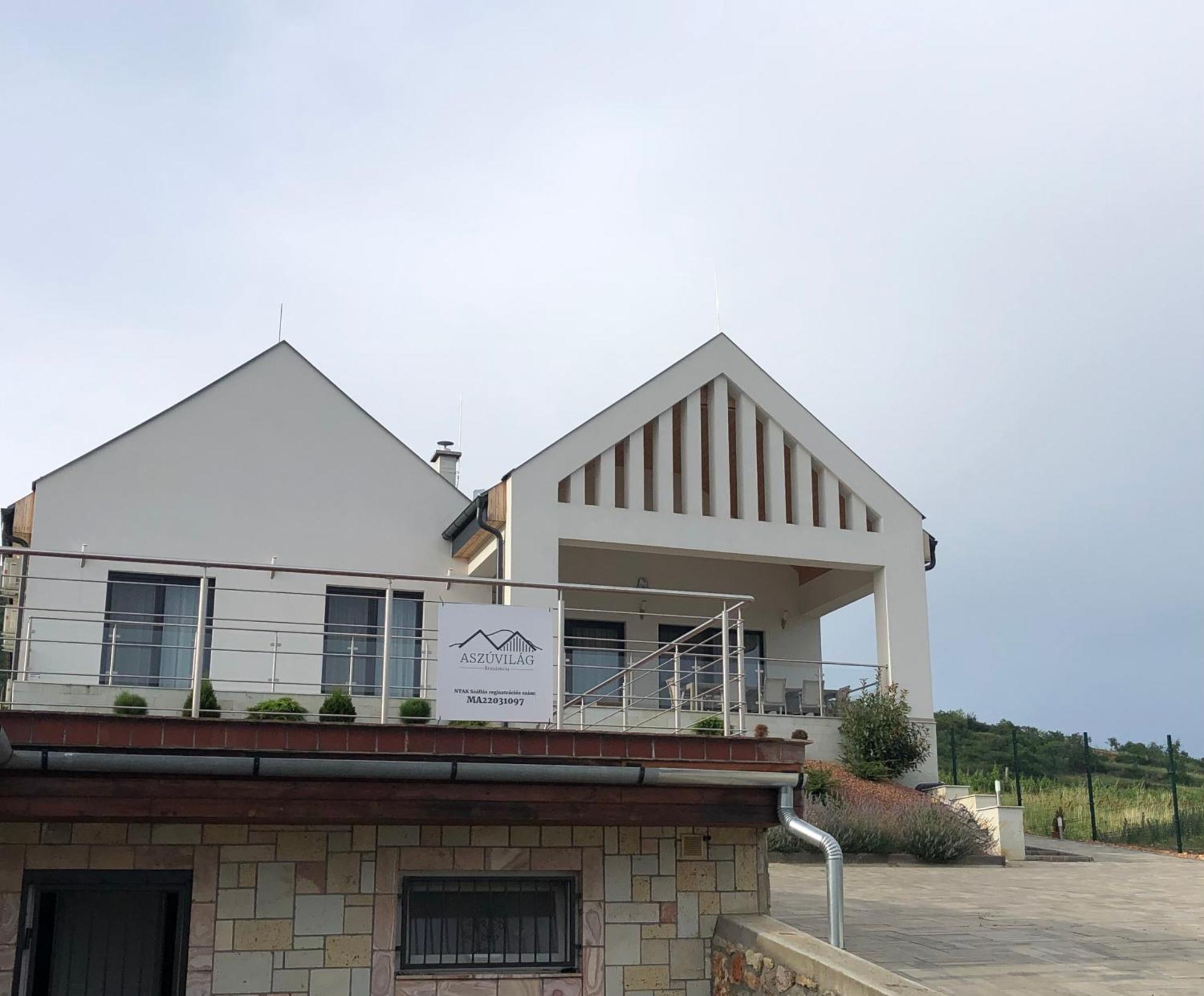Aszuvilag Rezidencia With Sauna & Jacuzzi Legyesbenye Exteriér fotografie